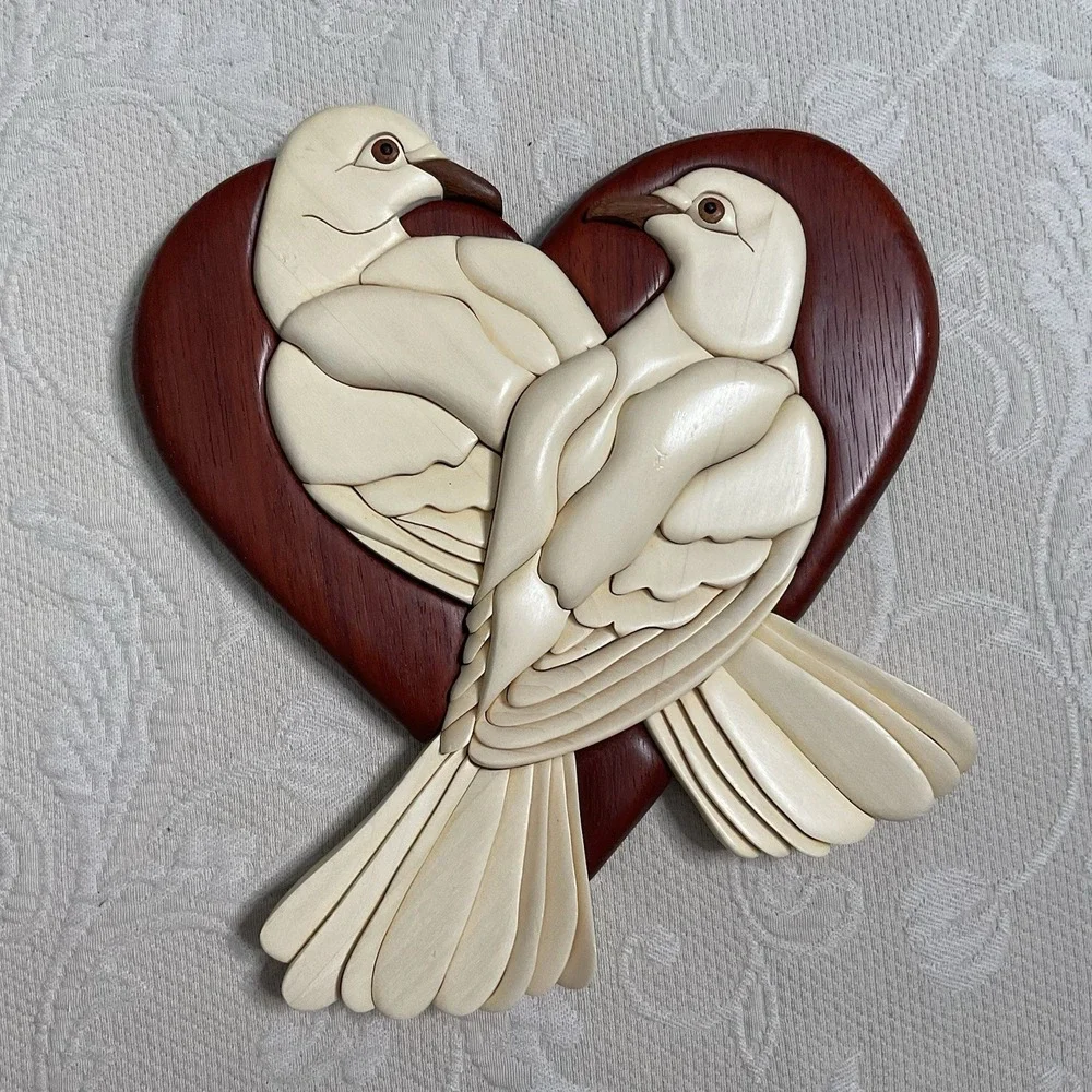 Love Doves Wooden Wall‎ Art Decor Intarsia Hanging Plaque Bird Heart Shape Lodge